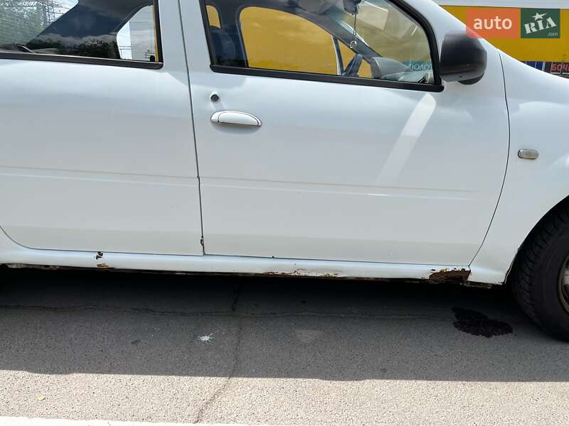 Седан Renault Logan 2011 в Запоріжжі