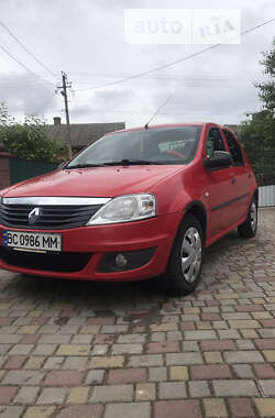 Седан Renault Logan 2011 в Сокале