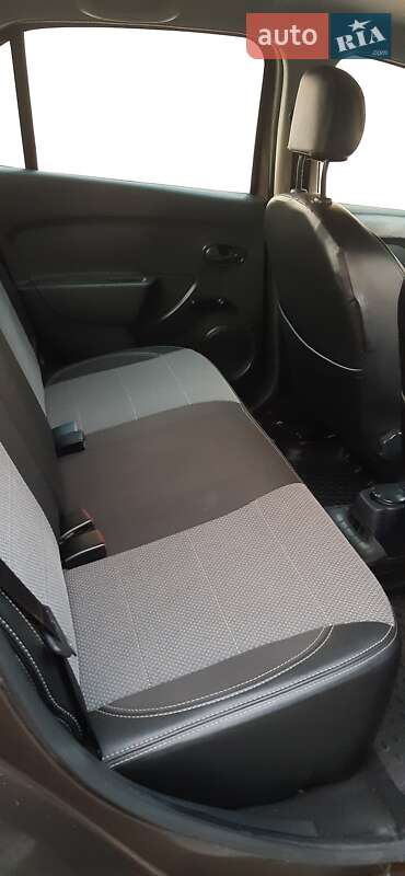 Седан Renault Logan 2018 в Кременчуге