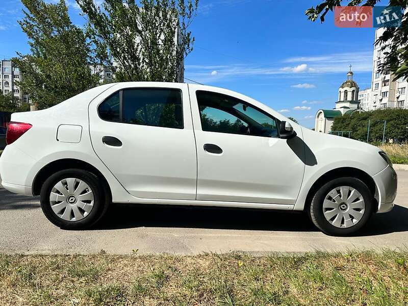 Седан Renault Logan 2016 в Кропивницком