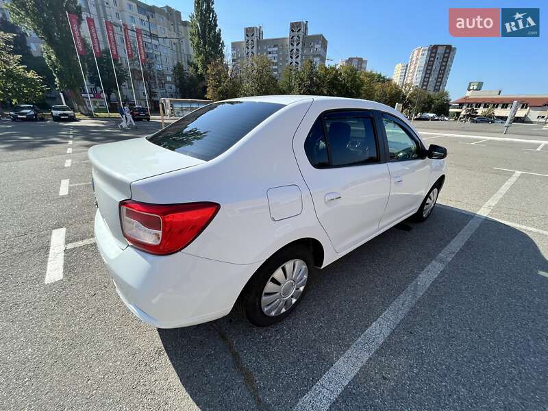 Седан Renault Logan 2013 в Броварах