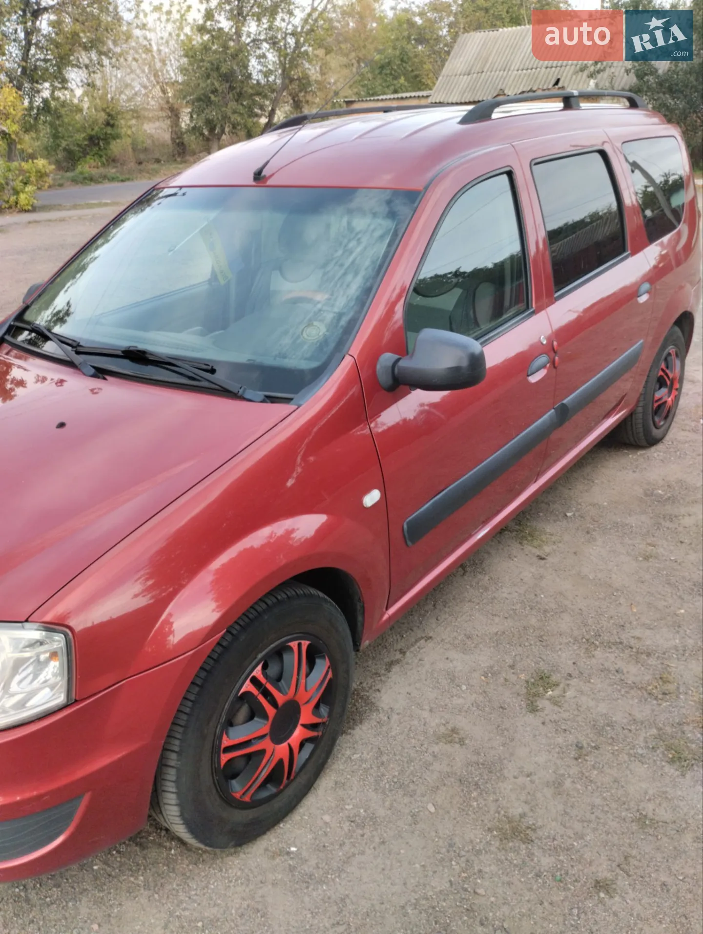 2011 Renault Logan - мініатюра 2