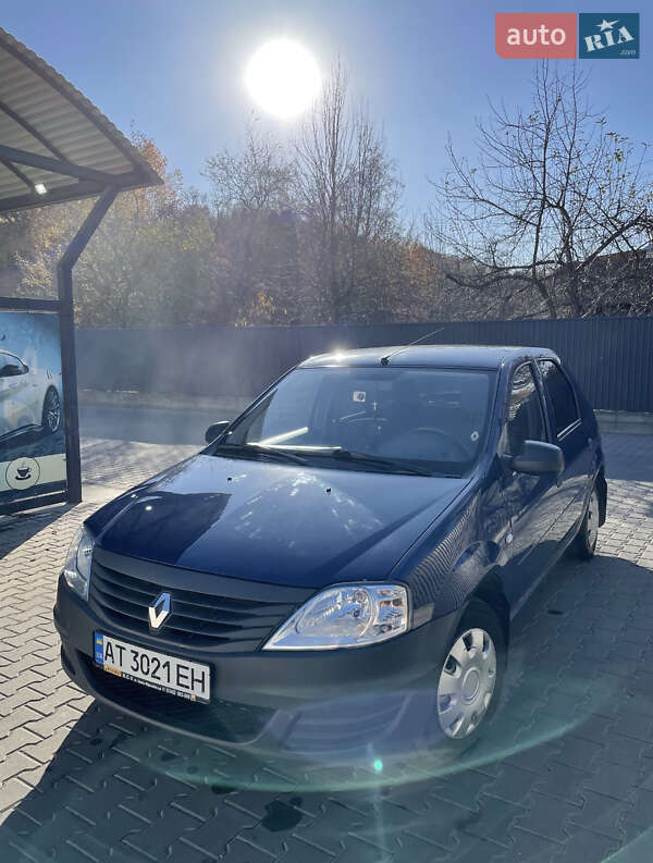 Седан Renault Logan 2009 в 