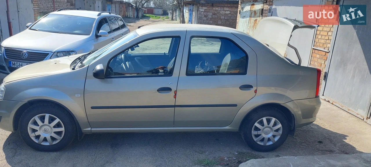 2010 Renault Logan - мініатюра 13