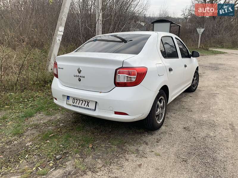Седан Renault Logan 2013 в Киеве