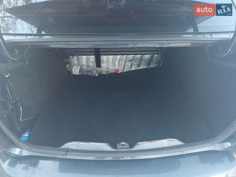 Седан Renault Logan 2011 в Кам'янському