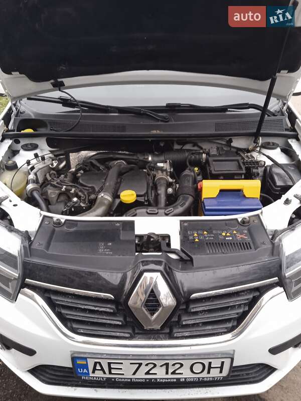 Седан Renault Logan 2017 в Запорожье