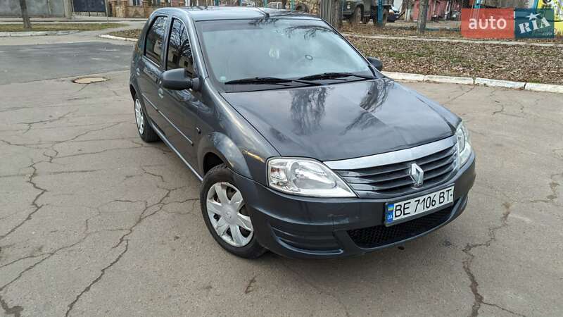 Renault Logan 2010