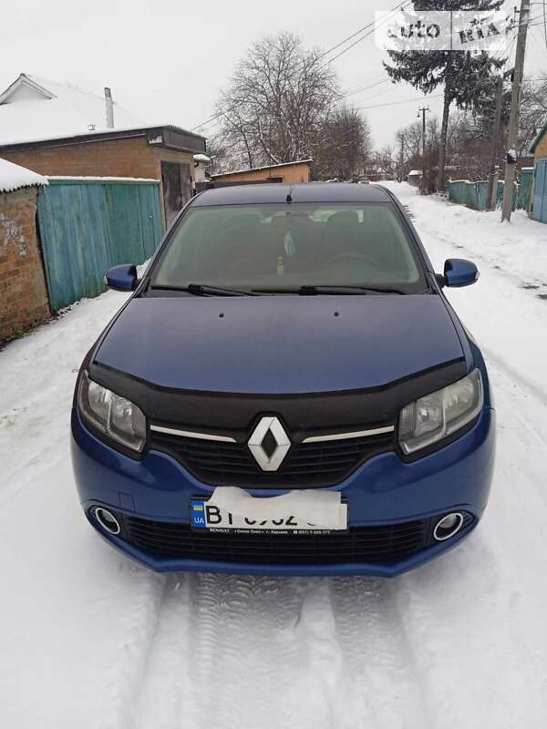 Седан Renault Logan 2013 в Гадячі