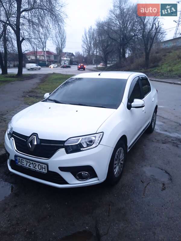 Седан Renault Logan 2017 в Запорожье