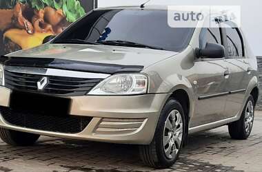 Седан Renault Logan 2011 в Днепре