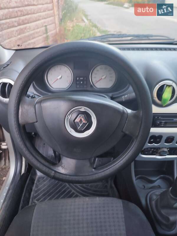 Універсал Renault Logan 2010 в Харкові