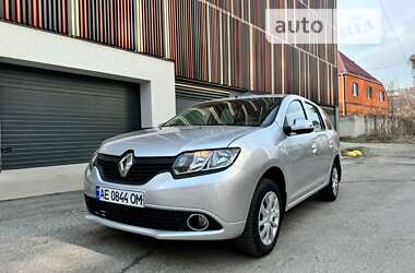 Седан Renault Logan 2014 в Днепре