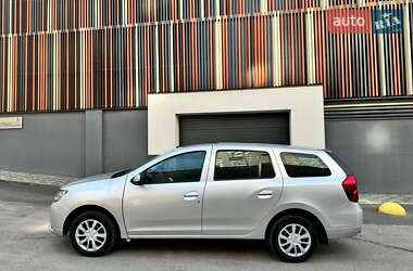 Седан Renault Logan 2014 в 