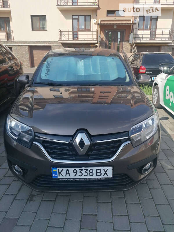 Renault Logan 2021