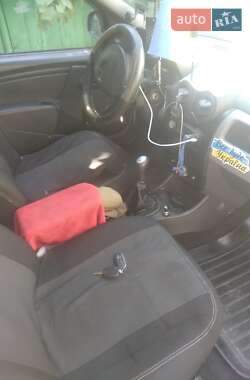 Седан Renault Logan 2012 в Гайсину