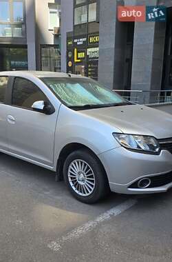 Седан Renault Logan 2013 в Киеве