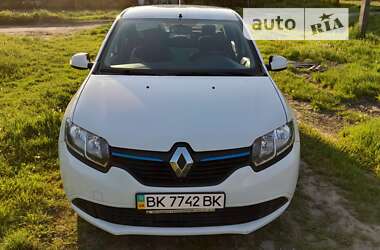 Седан Renault Logan 2013 в Рівному