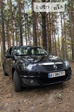 Седан Renault Logan 2011 в 