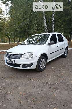 Седан Renault Logan 2011 в Чернігові