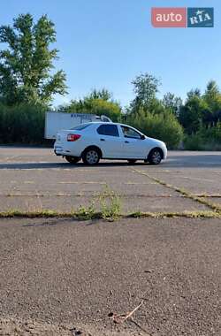 Седан Renault Logan 2014 в Днепре