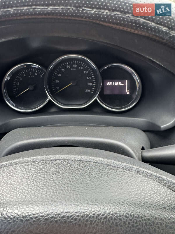 Седан Renault Logan 2013 в Харкові