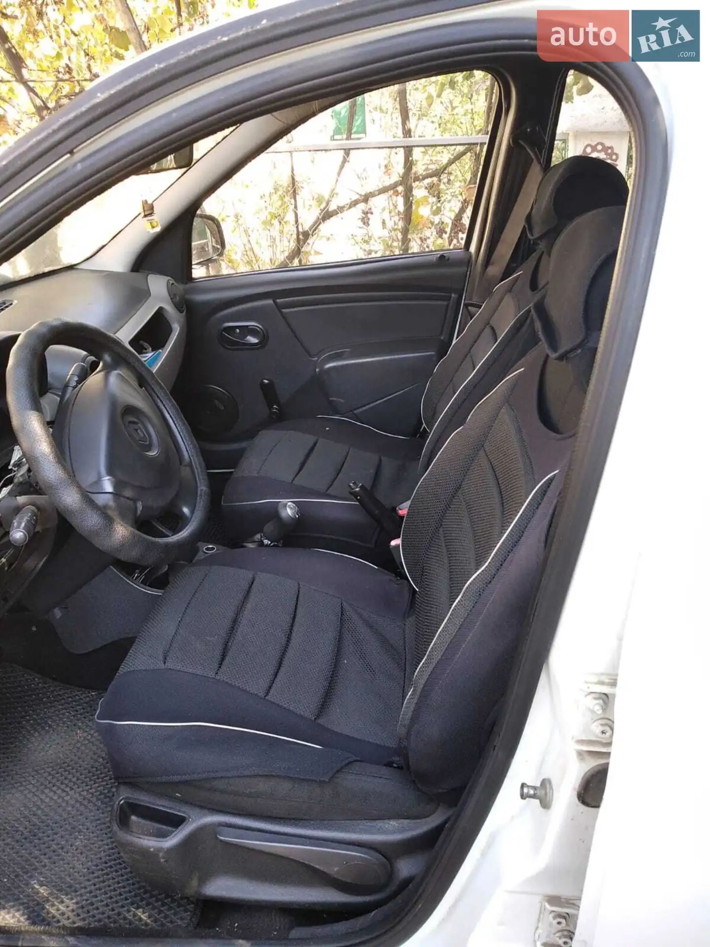 2012 Renault Logan - мініатюра 4