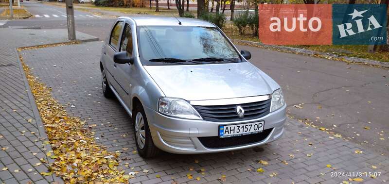 Седан Renault Logan 2010 в Слов'янську