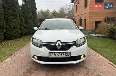 Седан Renault Logan 2015 в Киеве