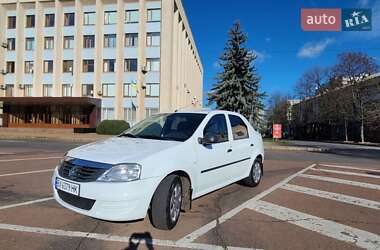 Седан Renault Logan 2011 в 