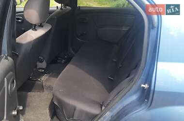 Седан Renault Logan 2011 в Яремче