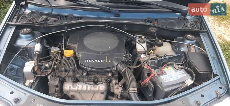 Седан Renault Logan 2011 в Яремче