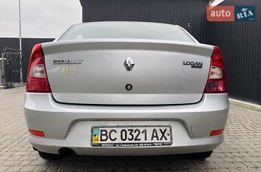 Седан Renault Logan 2012 в Львове