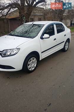 Седан Renault Logan 2013 в 