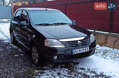 Седан Renault Logan 2011 в Мукачево