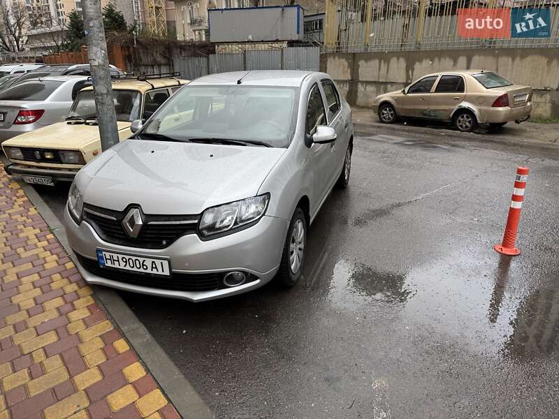 Седан Renault Logan 2013 в Одессе