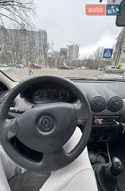 Седан Renault Logan 2010 в Киеве