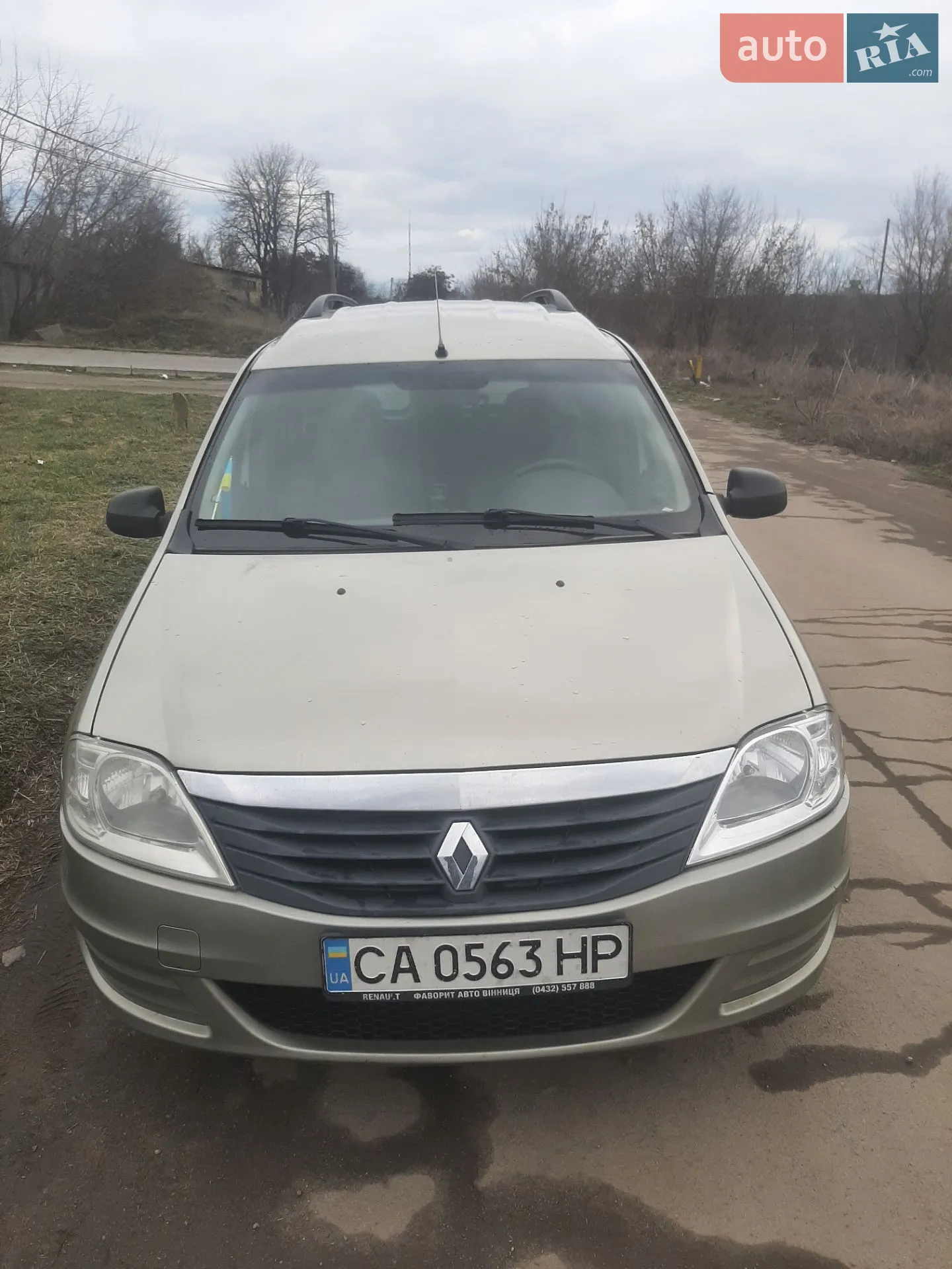 2010 Renault Logan - мініатюра 3