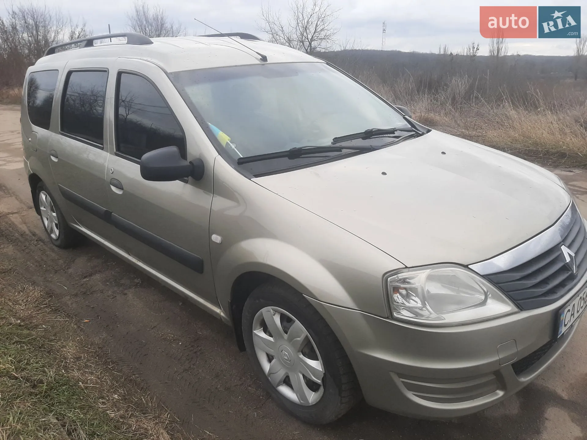 2010 Renault Logan - мініатюра 2