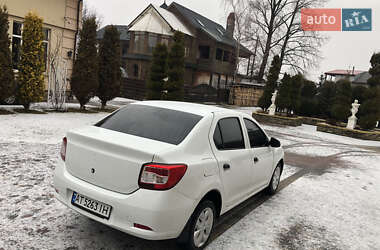 Седан Renault Logan 2013 в 