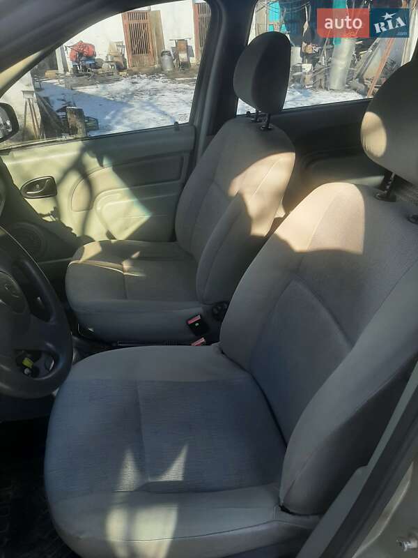 Универсал Renault Logan 2010 в Умани фото 8 Универсал Renault Logan 2010 в Умани