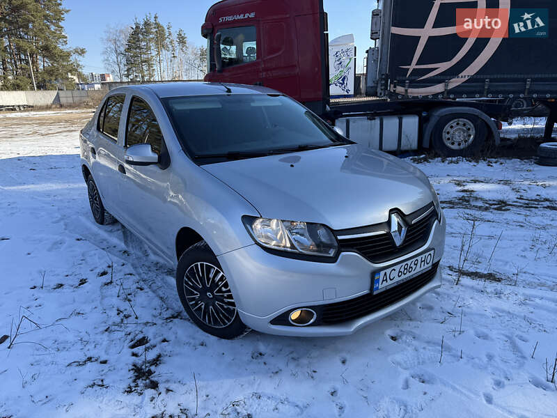 Седан Renault Logan 2015 в Ковелі