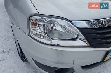 Седан Renault Logan 2011 в Виннице