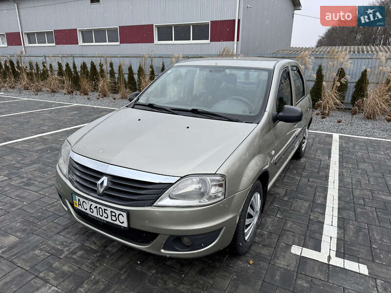 Renault Logan 2012