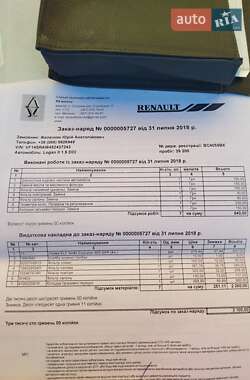 Седан Renault Logan 2015 в 