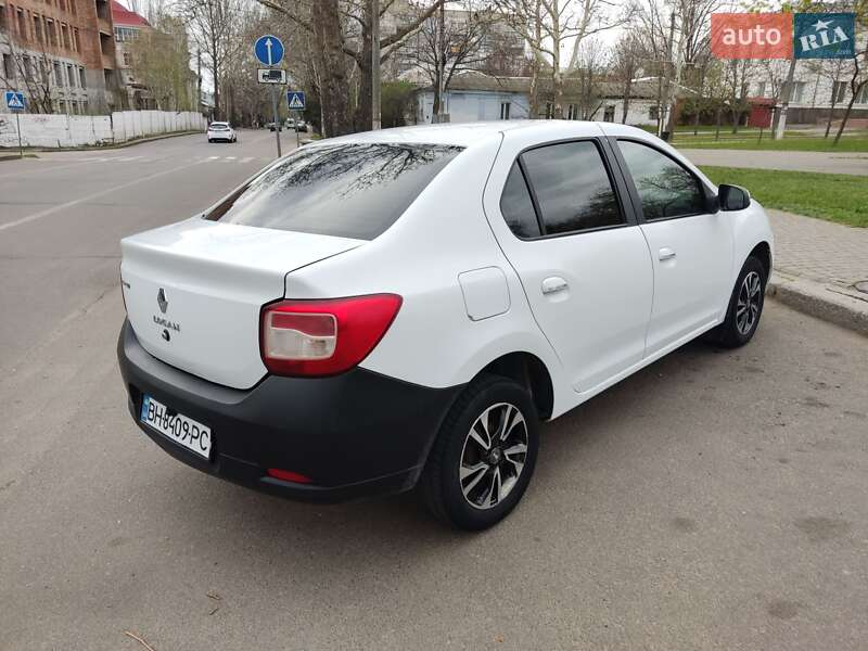 Седан Renault Logan 2013 в Миколаєві