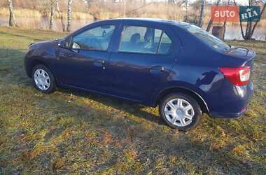 Седан Renault Logan 2015 в 