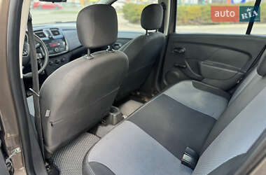 Седан Renault Logan 2019 в 