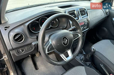 Седан Renault Logan 2019 в 