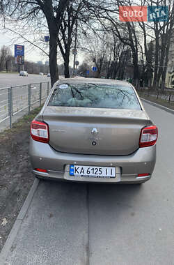 Седан Renault Logan 2013 в 